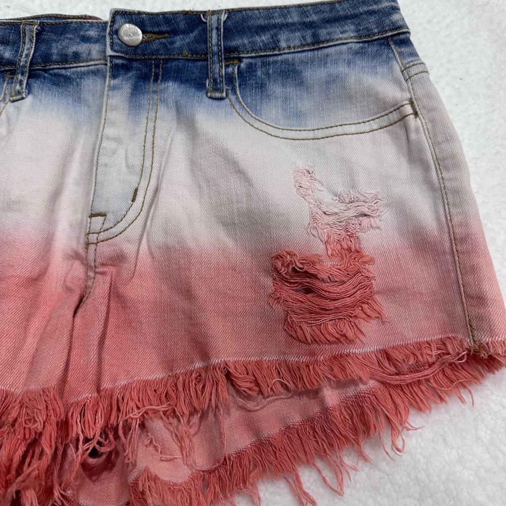 Akira Ombre Denim Women Shorts - Picture 4 of 10